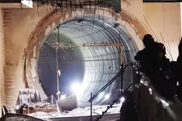 什么掘進(jìn)設(shè)備適合公路隧道施工，適合隧道掘進(jìn)的設(shè)備有哪些_隧道掘進(jìn)機(jī)